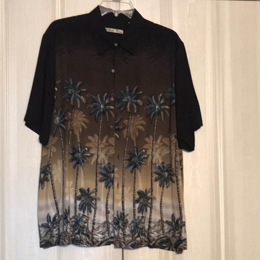Men’s Batek Bay shirt